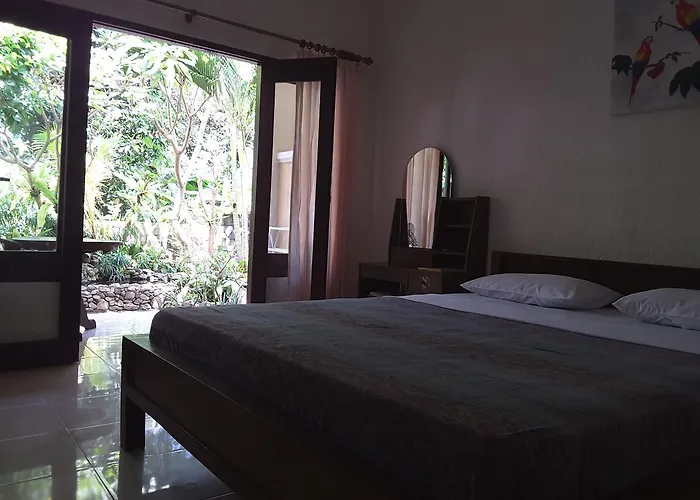 Kubuku Homestay * آميدْ