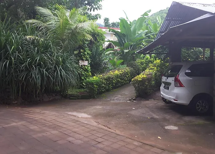 بيت ضيافة Kubuku Homestay *