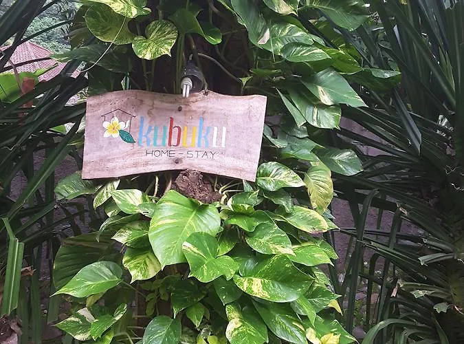 Kubuku Homestay * آميدْ