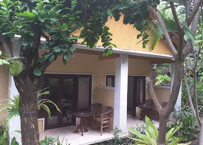 Kubuku Homestay * آميدْ